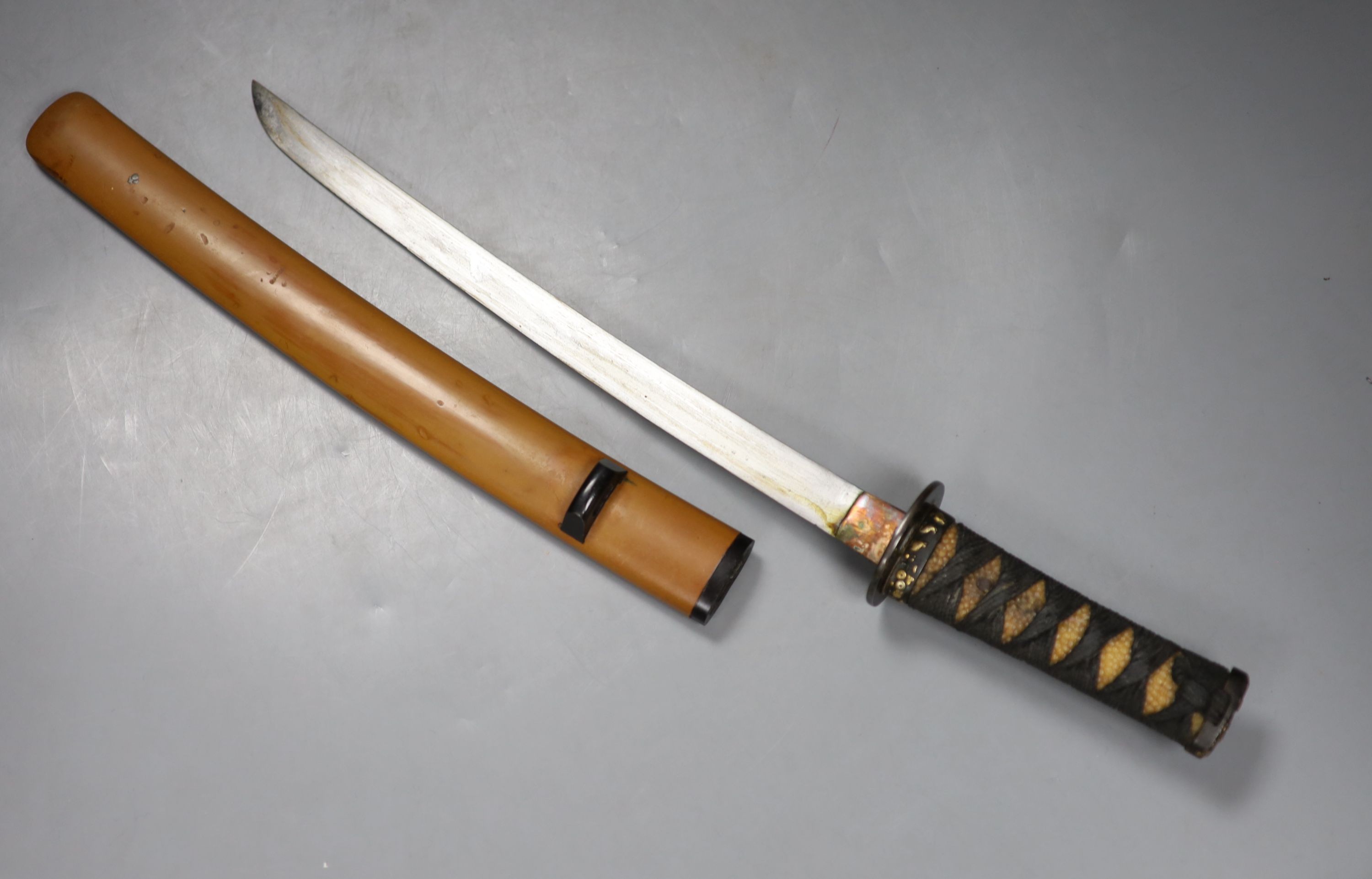 A Japanese tanto and scabbard, with associated fittings. Circa 1900